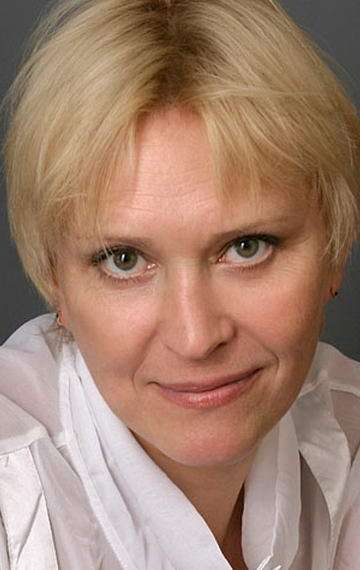 Актер Анна Гуляренко