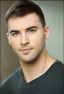 Актер Адриан Горбалюк