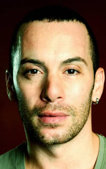 Актер Элиа Ло Тауро