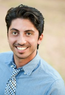 Актер Реза Мир