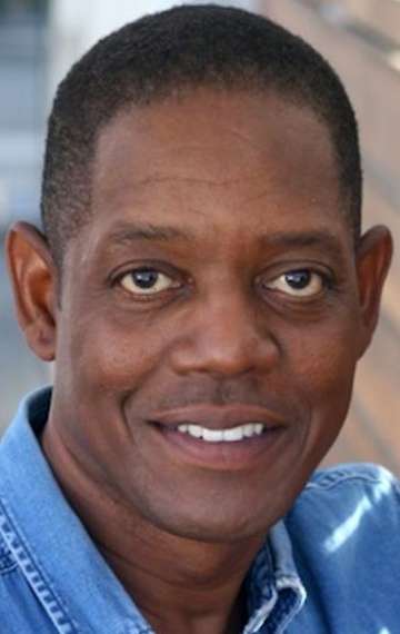 Актер Билли Майо