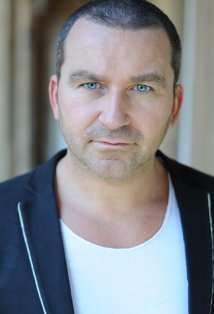 Актер Камерон Джек