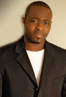 Актер Бернард Синтим