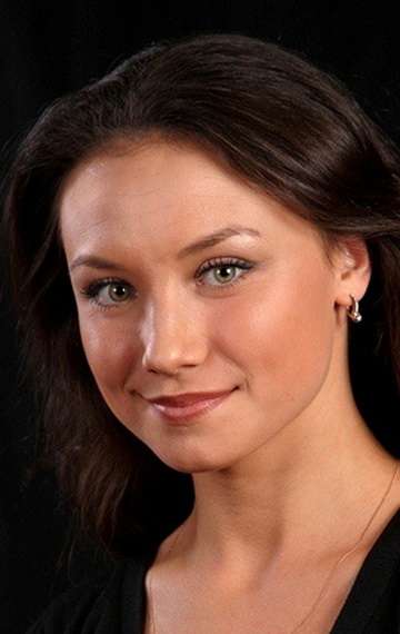 Актер Анастасия Попова