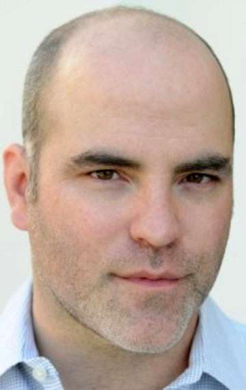 Актер Джеймс Бэбсон