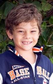 Актер Хайден Роуленс