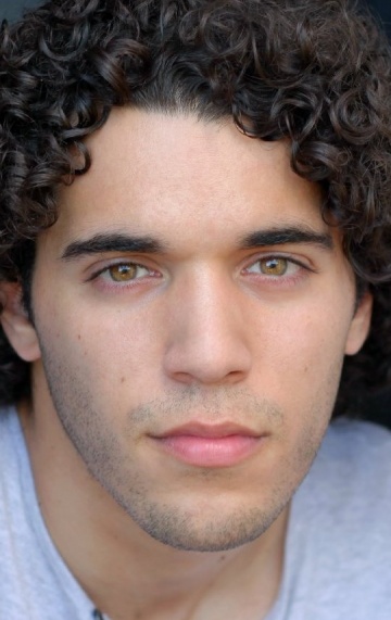 Актер Янмарко Сантьяго