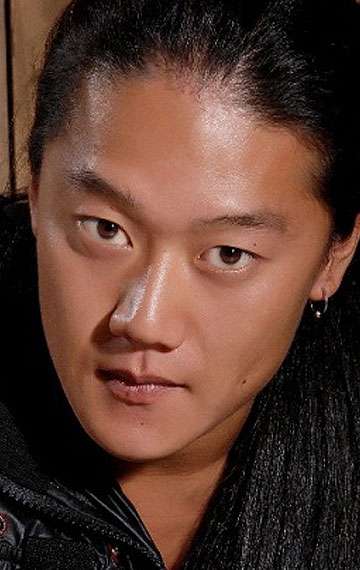 Актер Александр Цой