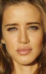 Актер Ана Флавия Гавлак