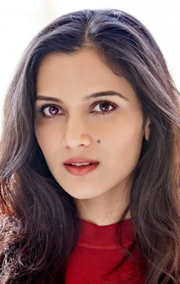 Актер Зэния Старр