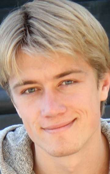 Актер Алексей Крылов