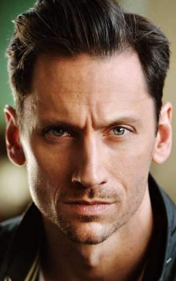 Актер Дерек Уилсон