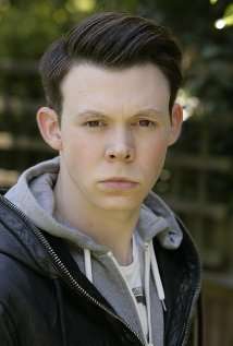 Актер Пол Лонгли