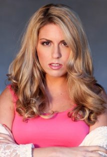 Актер Becca Beton