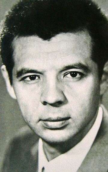 Актер Раднэр Муратов