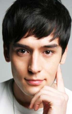 Актер Джулиан Кан