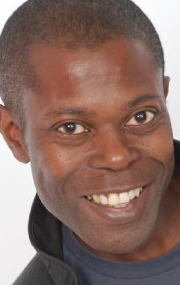 Актер Энтони Чишолм