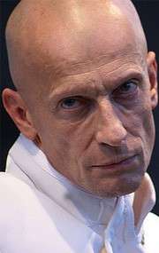 Актер Антон Адасинский