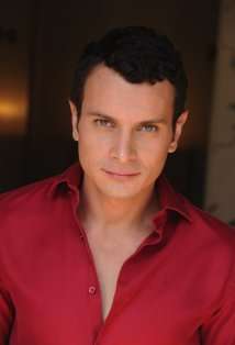 Актер Деннис Веласко