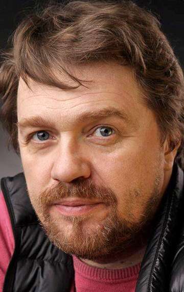 Актер Николай Сахаров