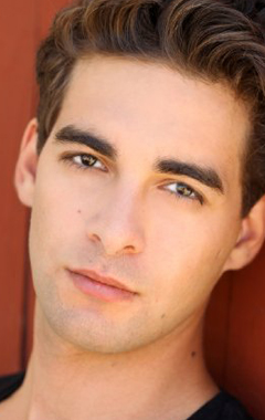 Актер Вик Багратуни