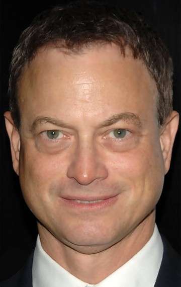 Актер Гэри Синиз