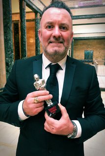 Актер Колин Мурта