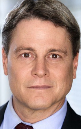 Актер Грегори Пекарь