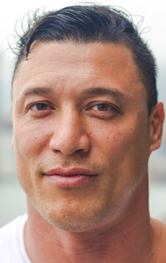 Актер Майлс Хамфус