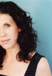 Актер Emily Hurson