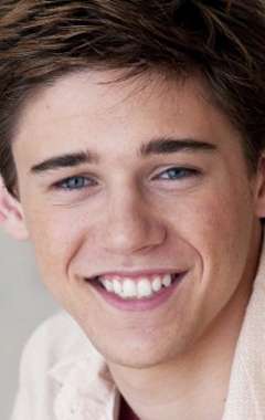 Актер Джош Грин