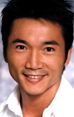 Актер Колин Чоу