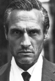 Актер Роб Найтон