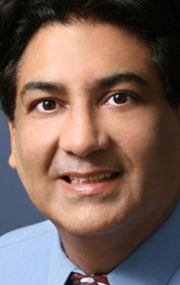 Актер Густаво Перез