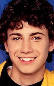 Актер Адам Лэмберг