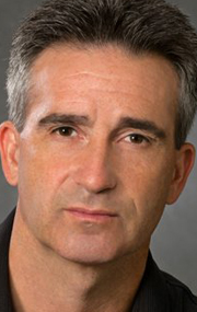 Актер Дэниэл Т. Мартин