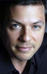 Актер Брюс Рэмсей