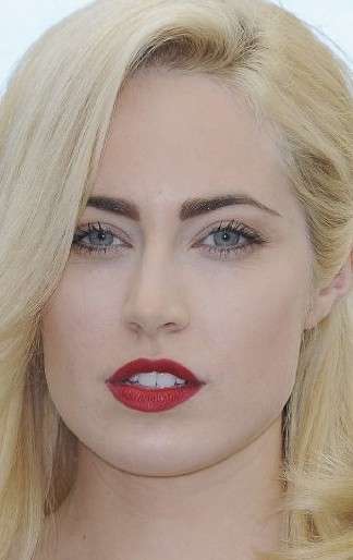 Актер Шарлотта Салливан