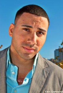 Актер Эрик В. Эспиноза