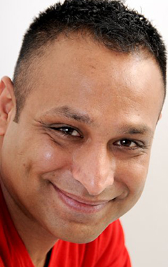 Актер Индер Кумар