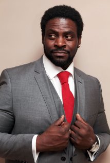 Актер Эмесон Нуоли