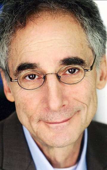 Актер Стивен Сингер