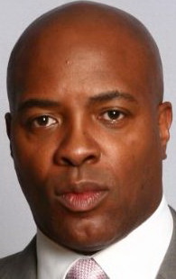 Актер Кеннет Израэль