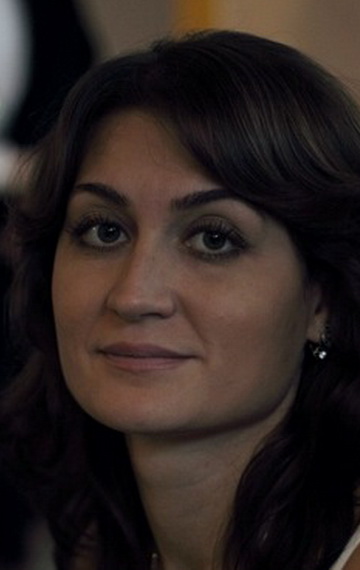 Актер Елена Скворцова