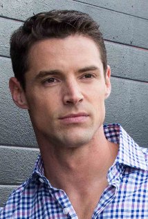 Актер Кевин Калибер