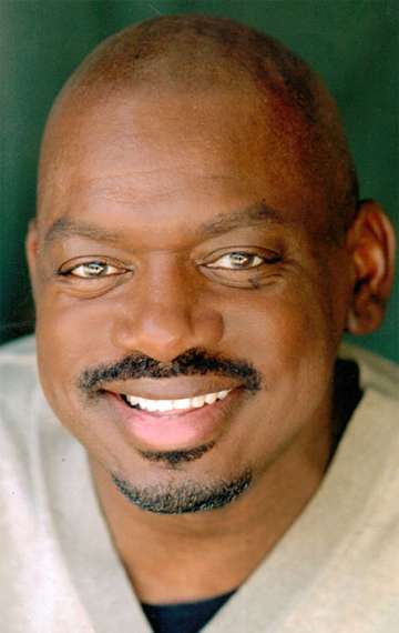 Актер Шэшони Холл