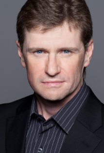 Актер Дэвид Джеймс Сиккинк
