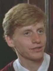 Актер Кири Парамор