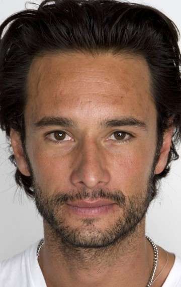 Актер Родриго Санторо