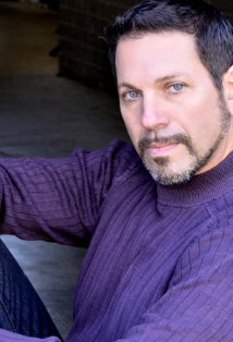 Актер Гари В Голден